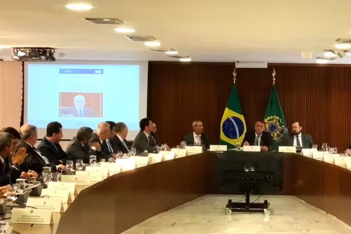 [Vídeo: em reunião, Bolsonaro diz 'vai ter caos no Brasil' se ministros não agissem antes das eleições]