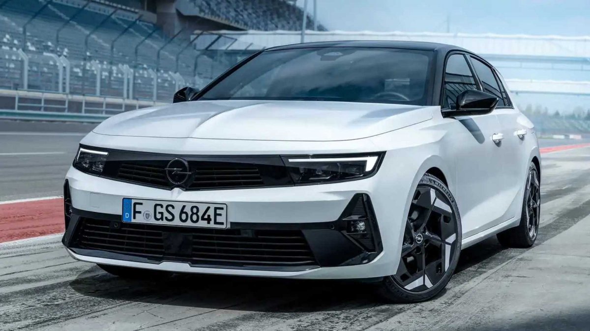 [Opel Astra ganha novas opções híbridas na Europa ]