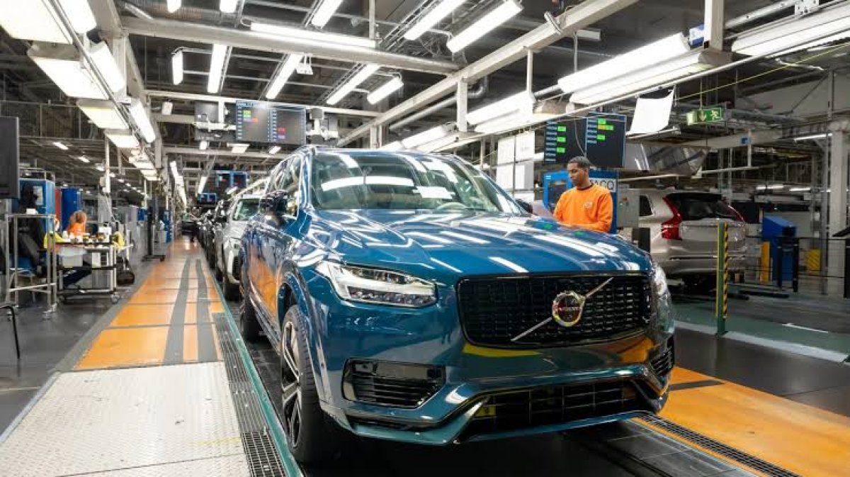 [Volvo encerra produção de veículos diesel com XC90 sem substituto ]