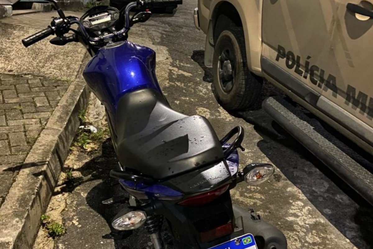 [Polícia Militar recupera moto roubada em São Caetano]