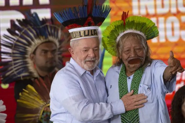 [Presidente Lula assina decretos que autenticam terra indígenas ]