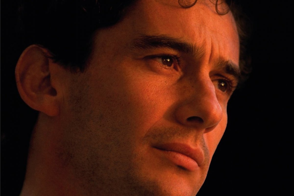 [30 anos de saudade: o eterno legado do herói Ayrton Senna! ]