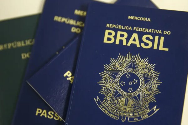 [Gasto de turistas estrangeiros no Brasil dispara 21%]