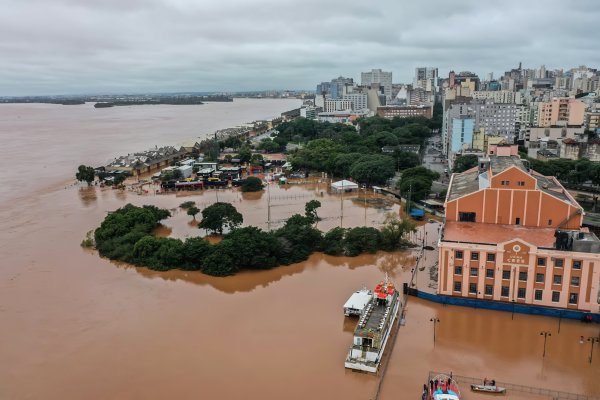 [Nível recorde do Guaíba coloca Porto Alegre em alerta de 'inundação severa']