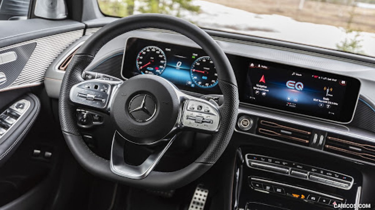 [Mercedes lança SUV elétrico no país por R$ 477,8 mil ]