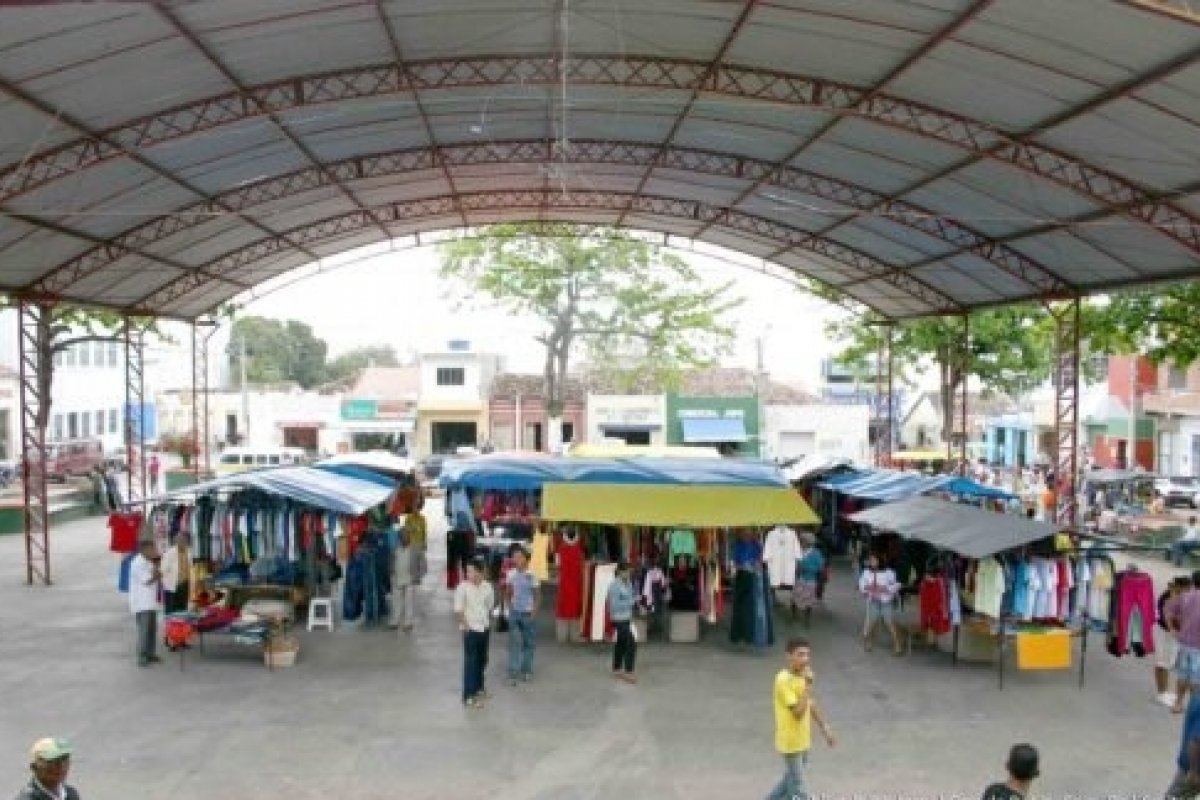 [MP-BA determina venda de produtos essenciais no comércio do município de Seabra]