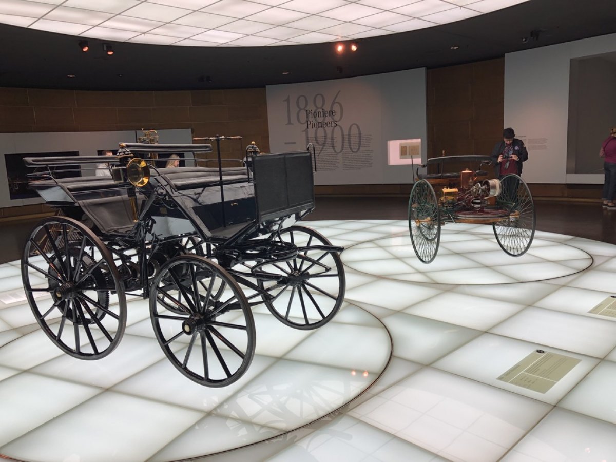 [Sem visitaçao, museu da Mercedes-Benz ganha mostra virtual com 160 modelos]