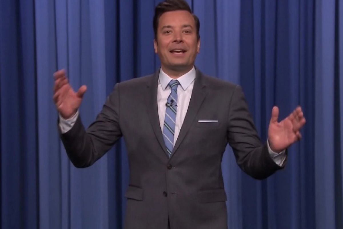 Após 20 anos, apresentador Jimmy Fallon se desculpa por ter feito [Após 20 anos, apresentador Jimmy Fallon se desculpa por ter feito