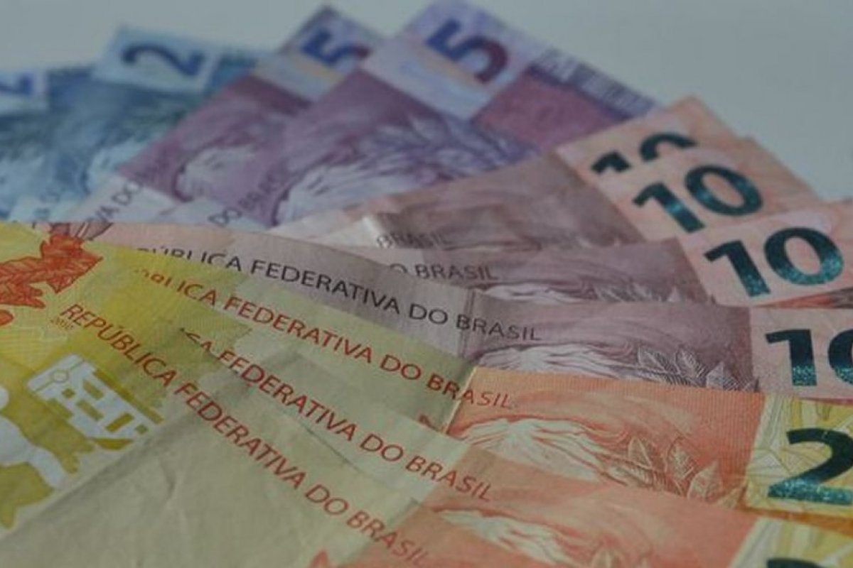 [Movimentação econômica em Salvador registra aumento de 9,8% em maio ]