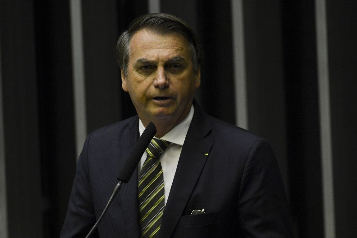 [Bolsonaro fala sobre críticas à indicação do filho Eduardo para a Embaixada]