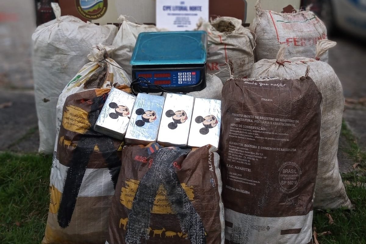 [Drogas escondidas dentro de dez sacos de linhagem são encontradas no sul da Bahia]