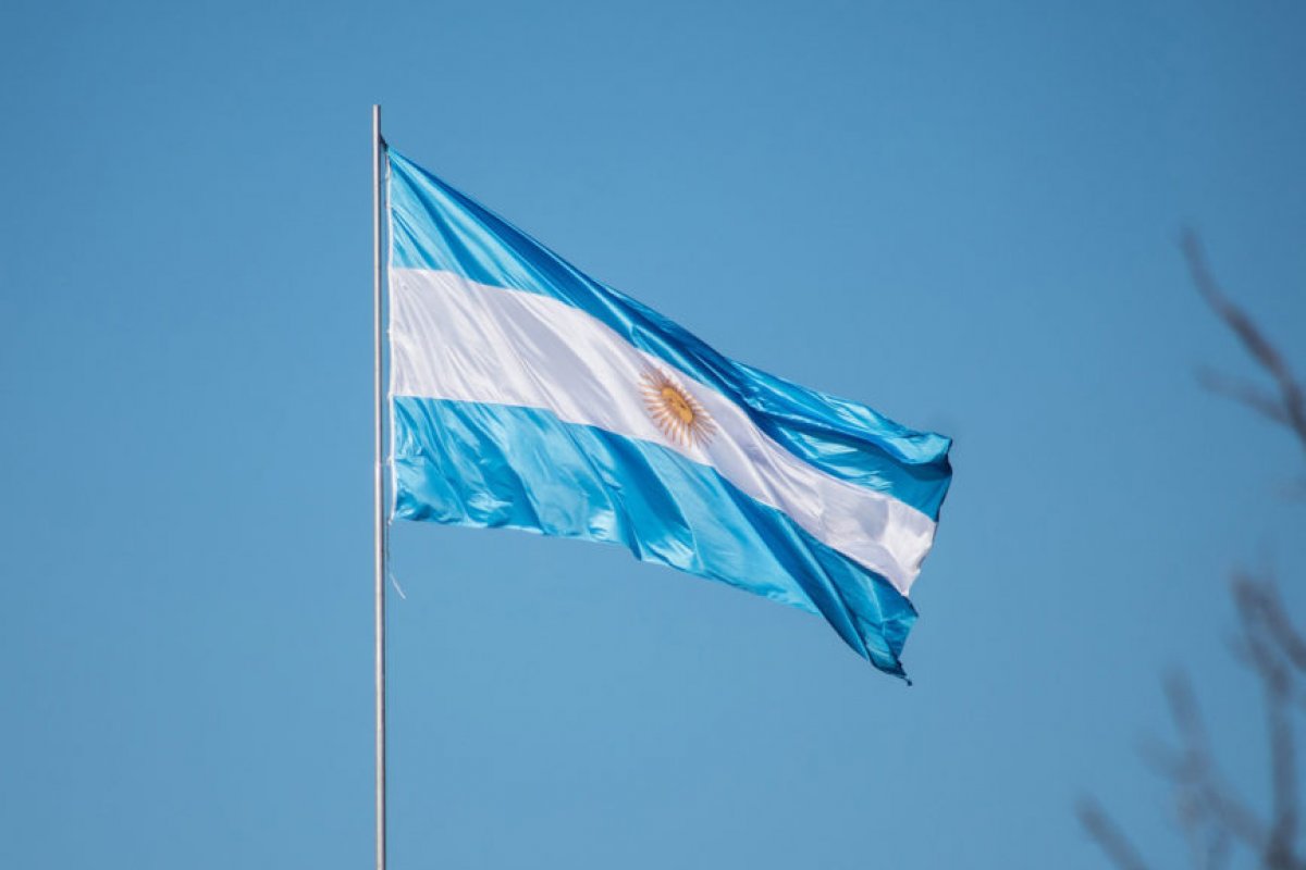 [Argentina registra número recorde de mortes pela covid-19 em apenas um dia]