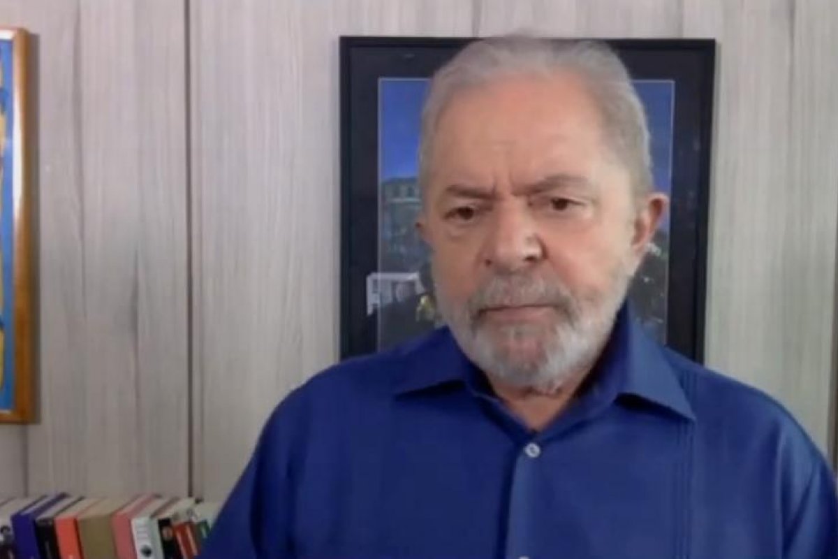 [Em live com pouco público, Lula fala sobre Lava Jato ]