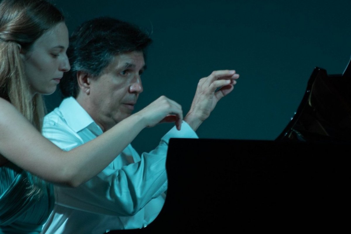 [Salvador recebe recital gratuito com o pianista e maestro Ricardo Castro]