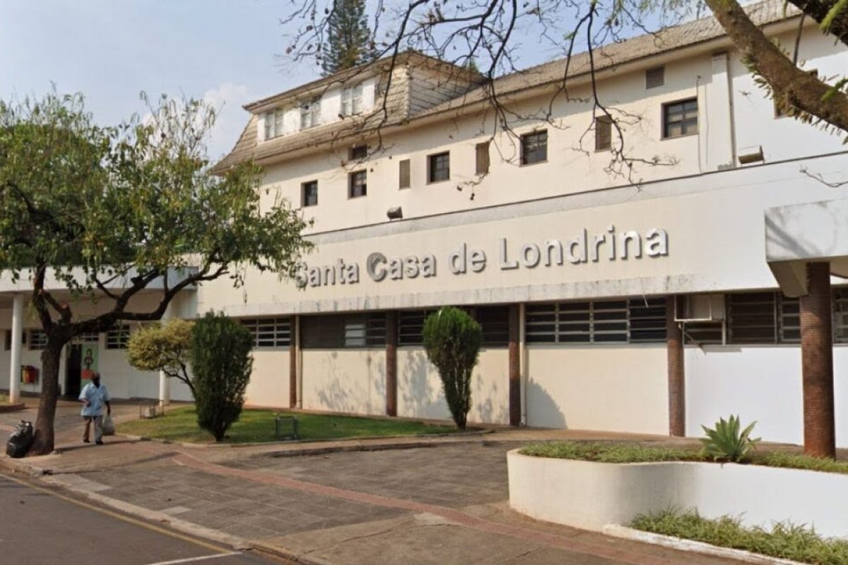 Idoso morre ao cair do segundo andar de um Hospital, mas unidade atesta Covid como causa da Idoso morre ao cair do segundo andar de um Hospital, mas unidade atesta Covid como causa da