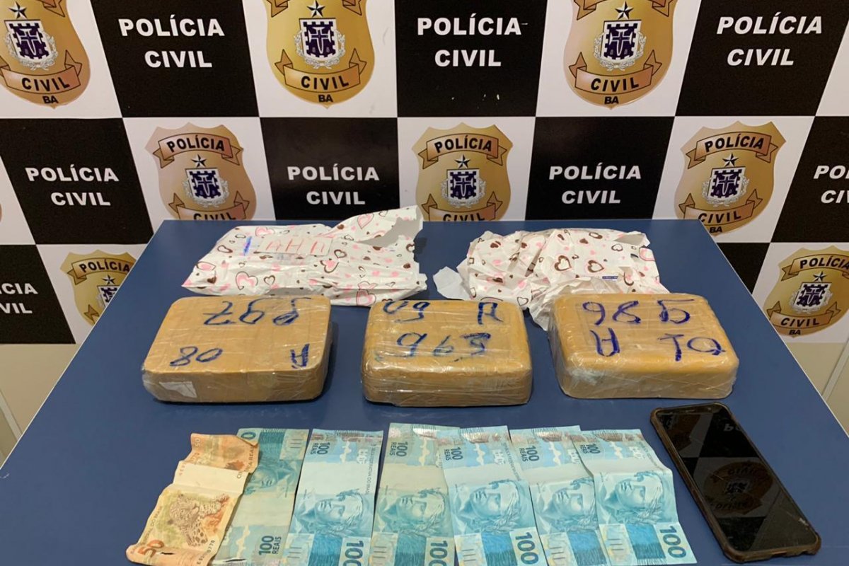 [Polícia impede envio de cocaína via transportadora para Salvador ]