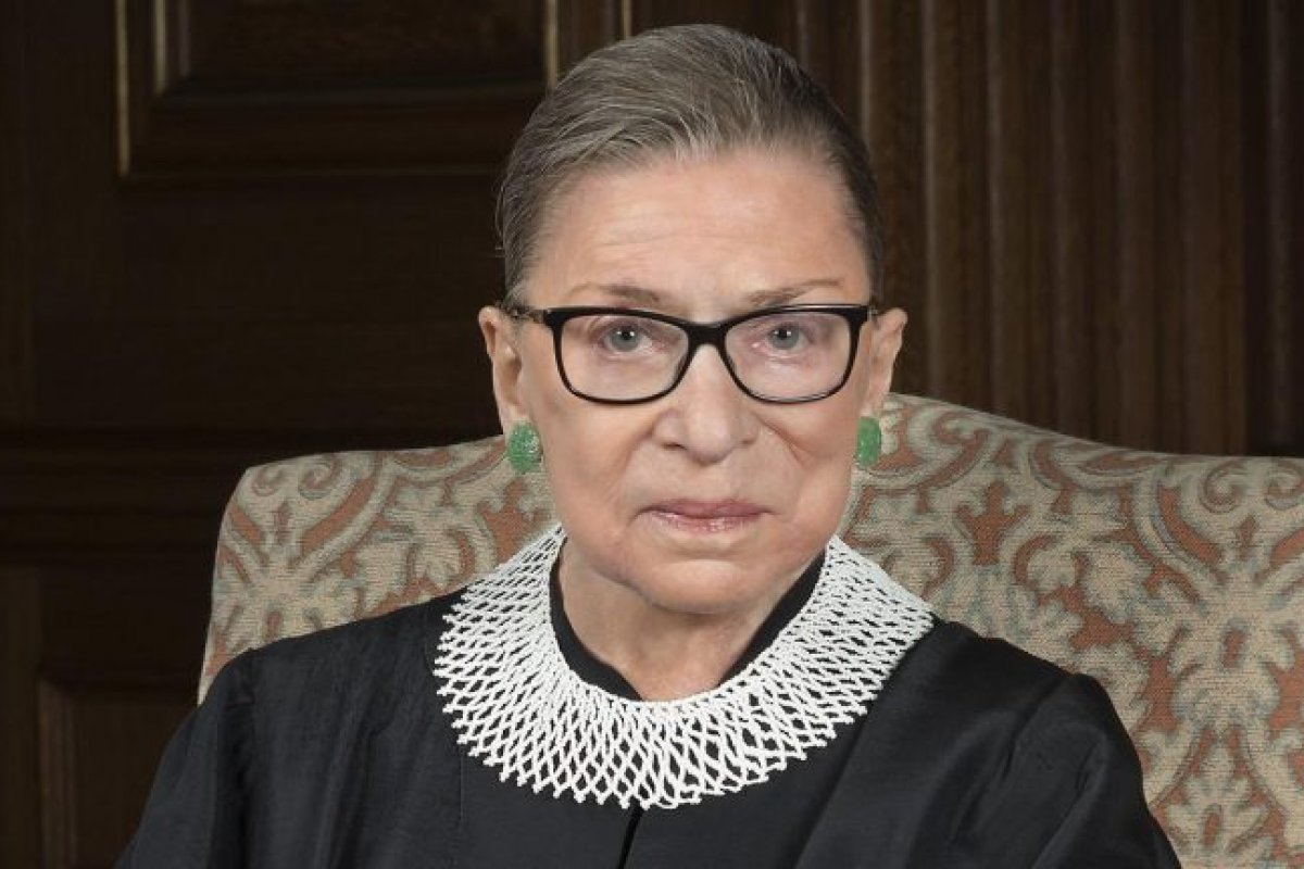[Juíza mais antiga da Suprema Corte dos EUA morre aos 87 anos]
