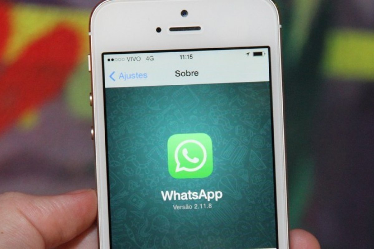 [WhatsApp inicia testes para envio de fotos e vídeos que se autodestroem]