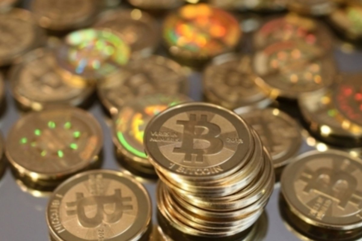 [Eleições 2020: bens declarado de candidatos variam de brinquedos infláveis a bitcoins]