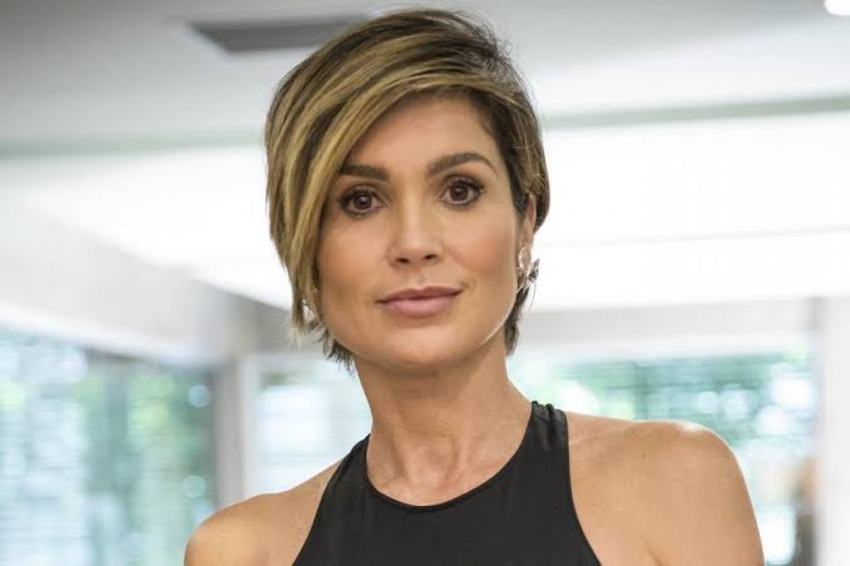 [Poderosa: TV Globo  renova contrato com Flávia Alessandra  até 2024]