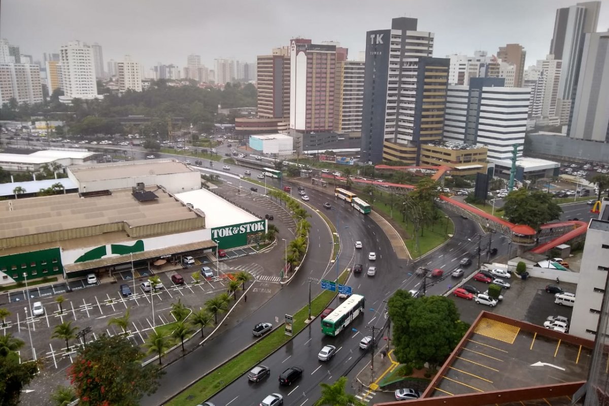 [Terça-feira em Salvador será nublada com possibilidade de chuva]