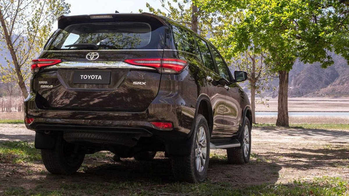 [Nova Toyota SW4 2021 chega a R$ 314,7 mil: conheça ]