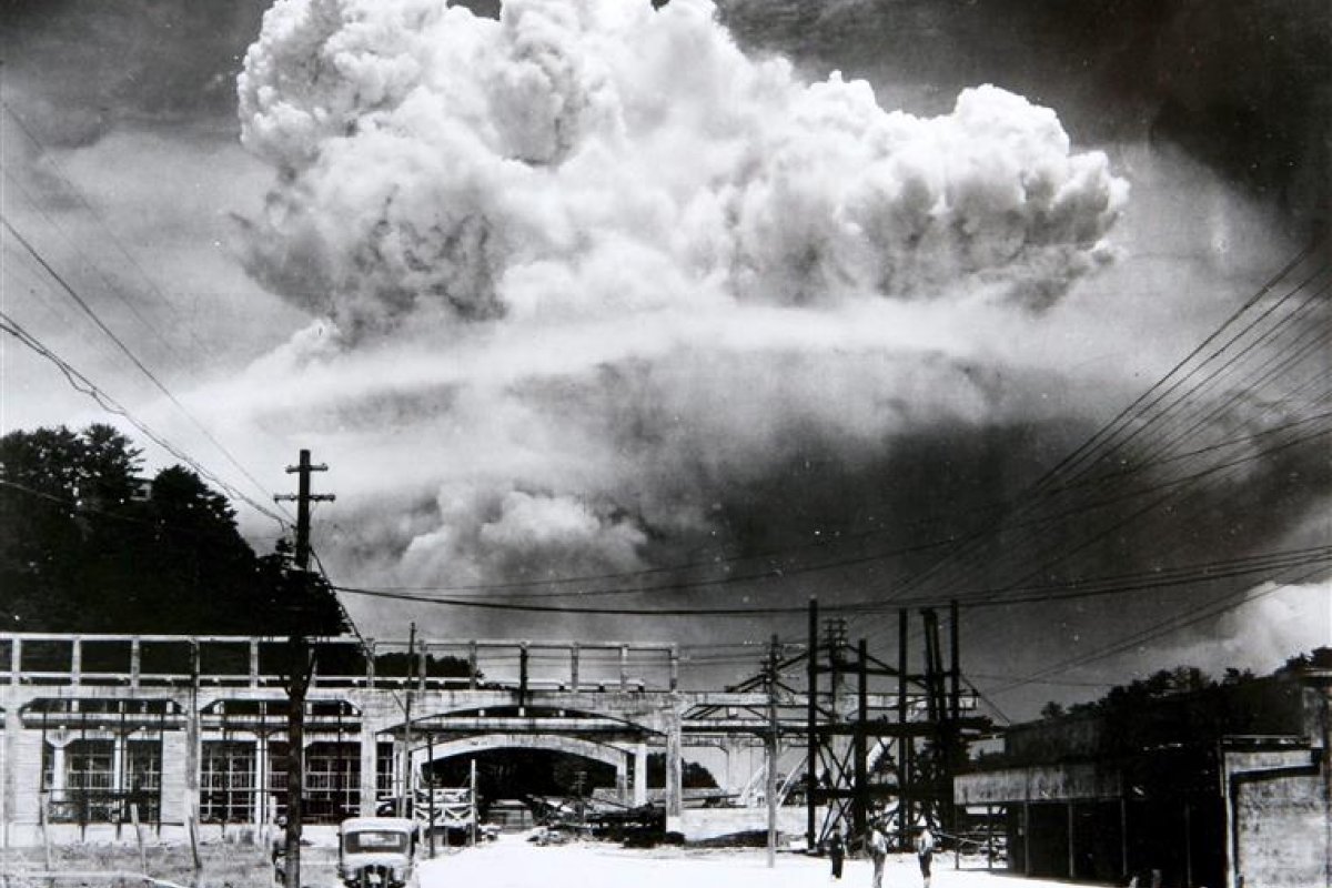 [Cerimônia em memória às vítimas de bomba atômica é realizada em Nagasaki ]