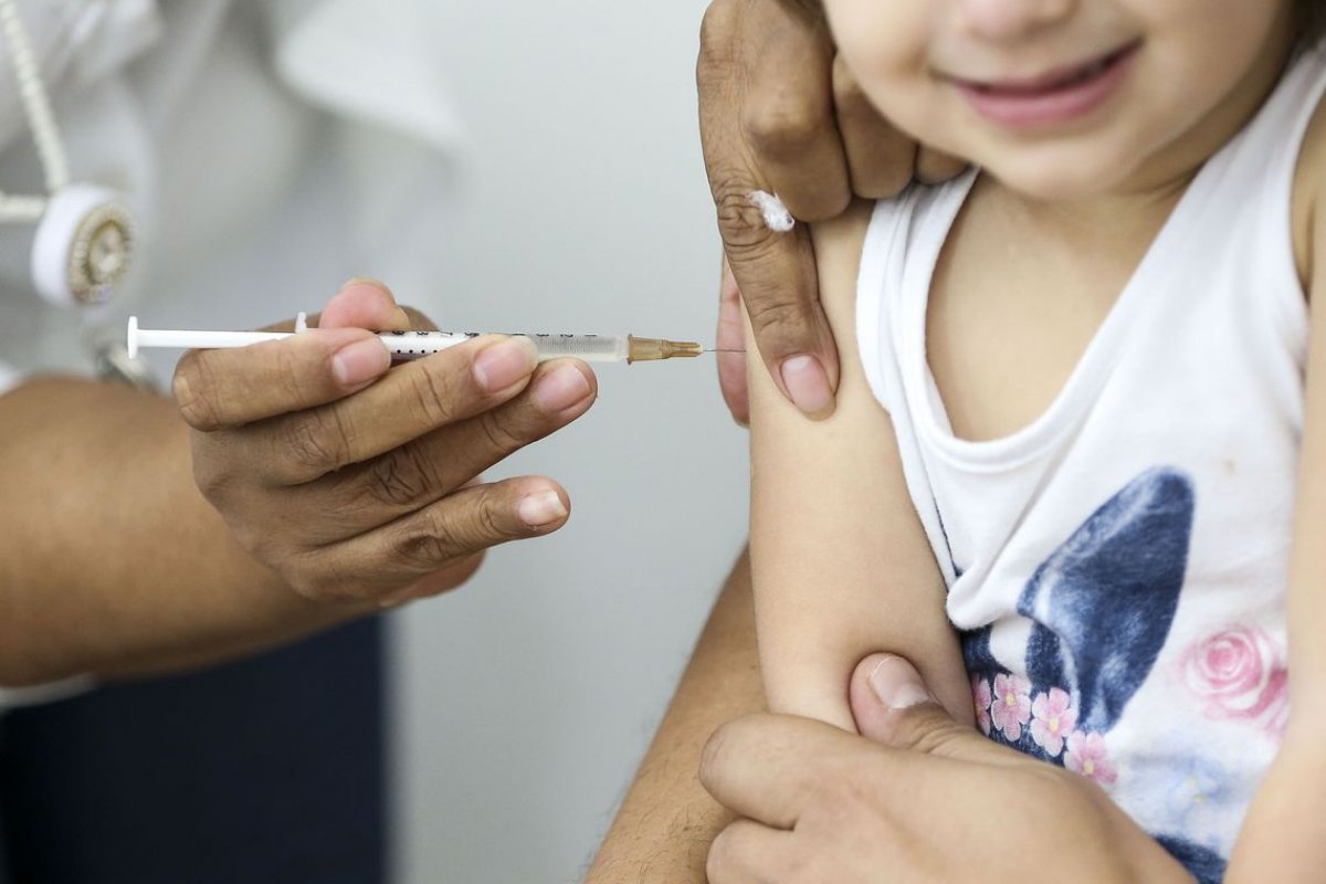 [Pais não podem deixar de vacinar filhos por questões ideológicas, decide TJ-SP]