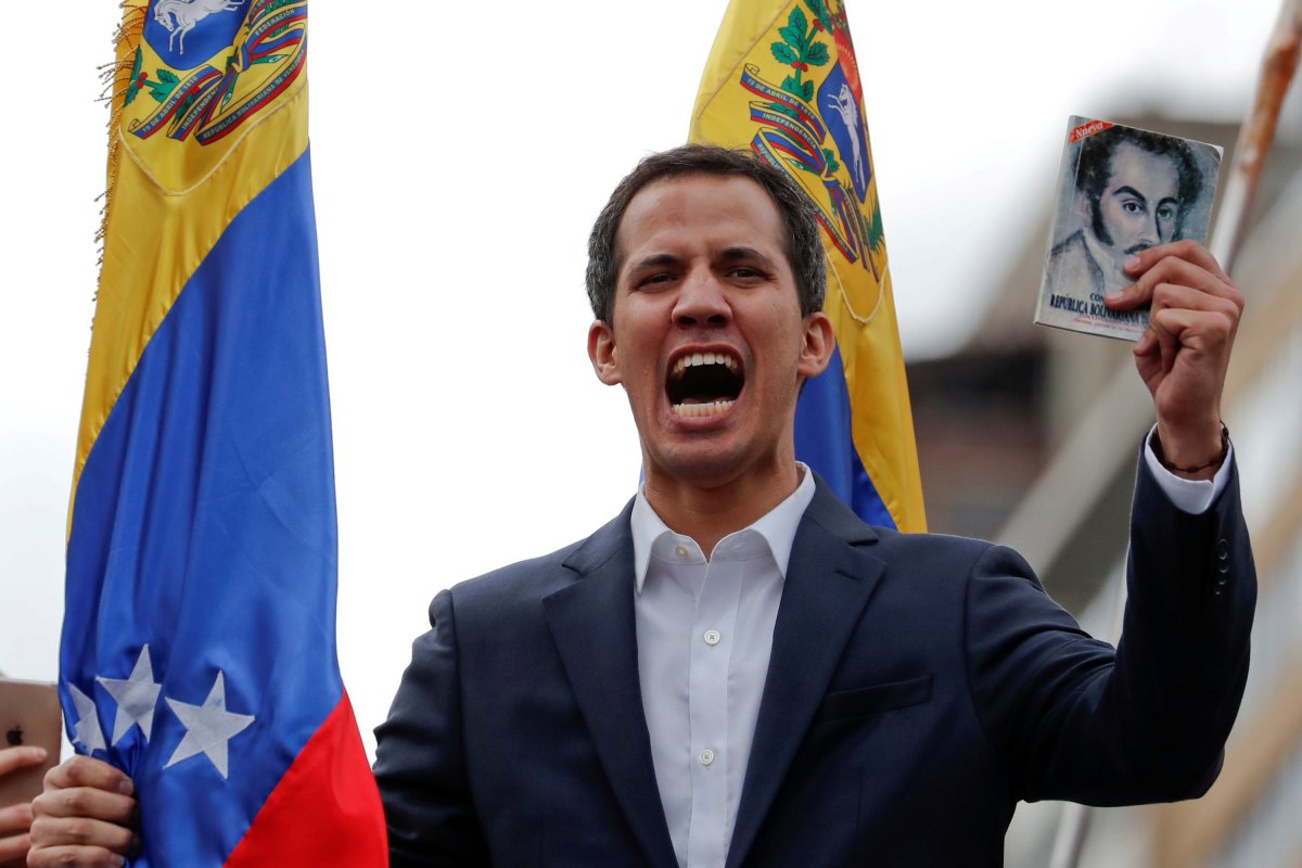 [União Europeia não reconhece mais Guaidó como presidente interino da Venezuela]