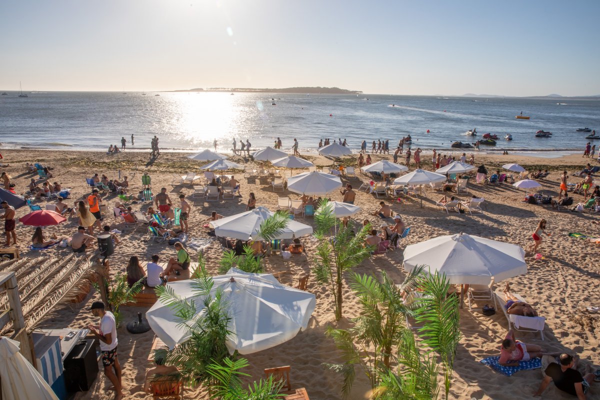 [Ovo Beach, em Punta del Este reabre e inicia temporada de verão 2021]