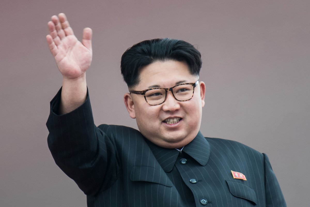 [Líder norte-coreano promete reforçar arsenal nuclear]