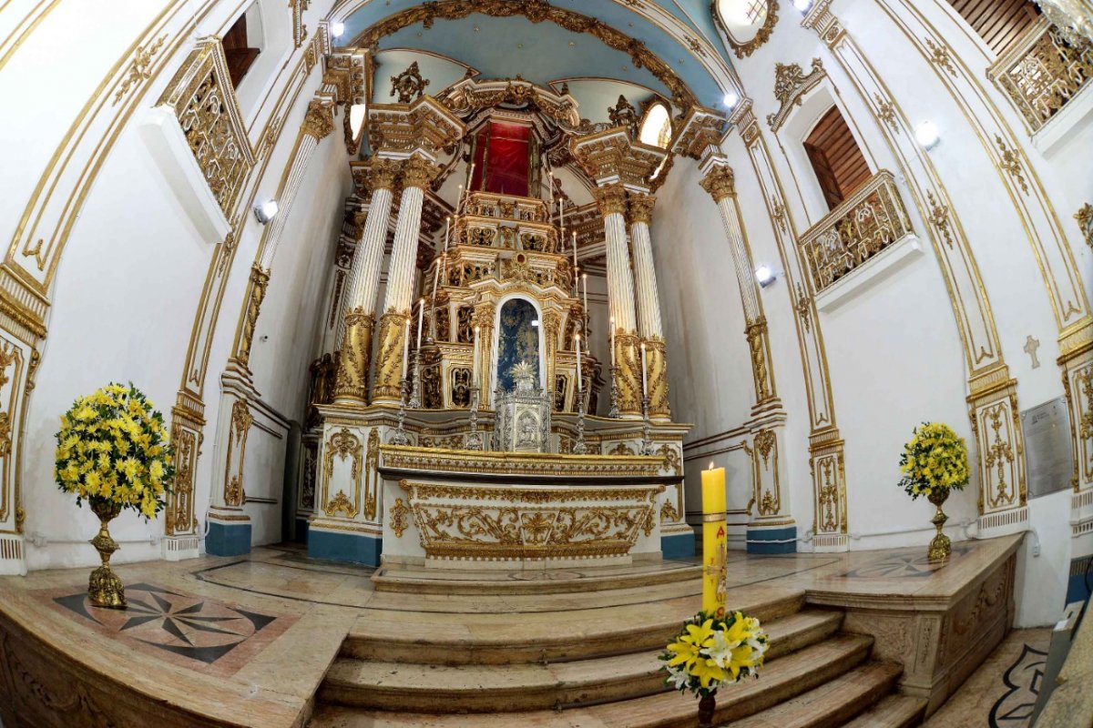 [Inaugurada a restauração da parte interna da Basílica do Bonfim]