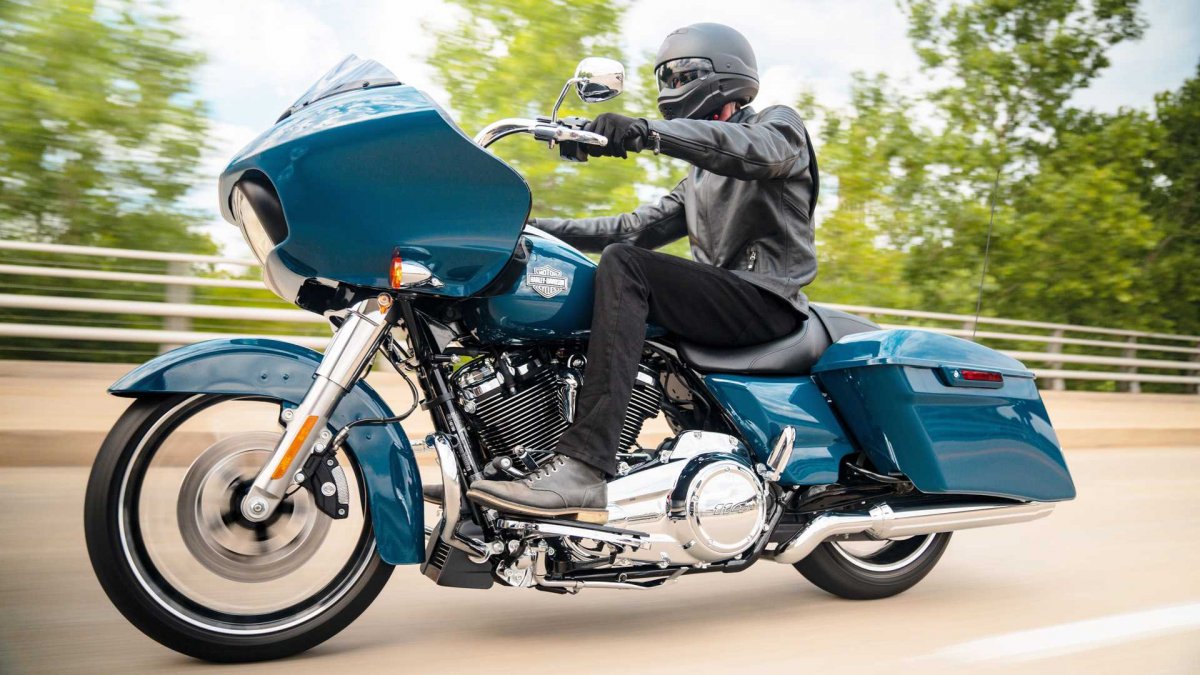 [Harley-Davidson lança três novidades nas linhas Softail, CVO e Touring ]