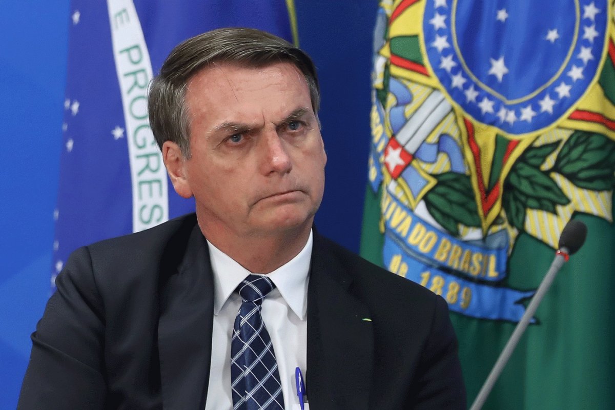 [Pesquisa CNT/MDA: rejeição de Bolsonaro cresce para 35,5% e supera avaliação positiva]