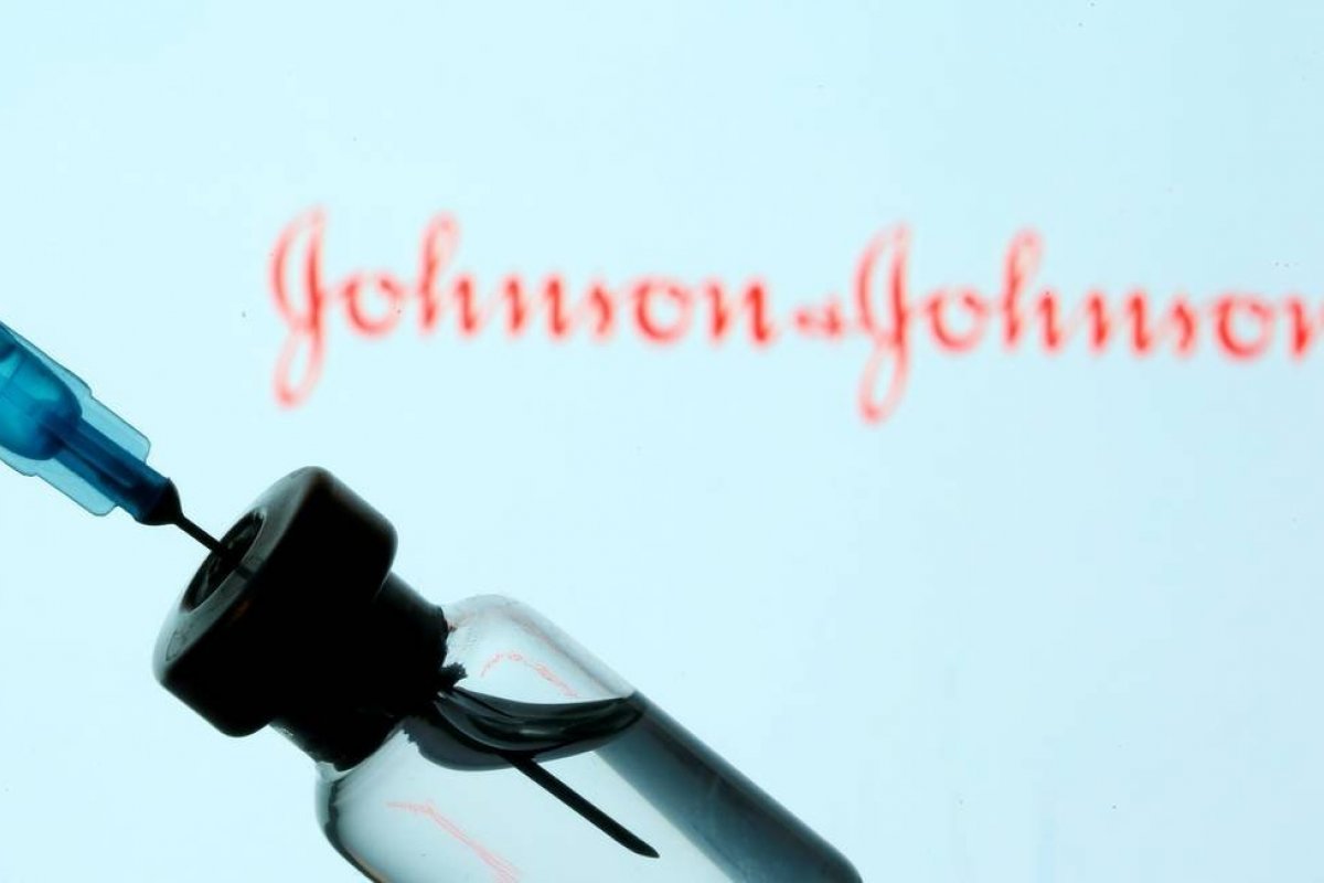 [Reguladora dos EUA atesta eficácia de vacina da Johnson & Johnson contra a Covid-19]