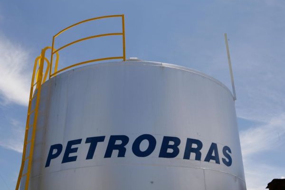 [Lucro da Petrobras é o maior entre empresas de capital aberto no Brasil]