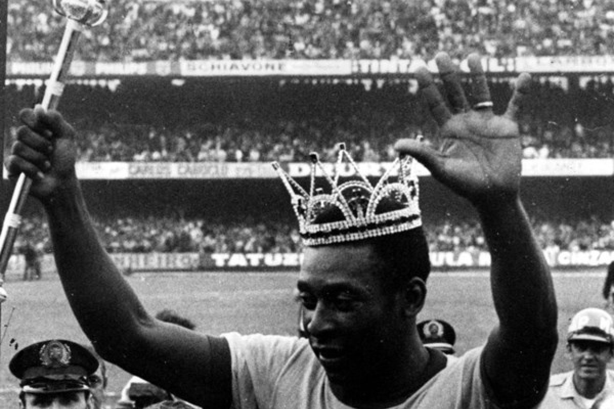 [Deputados do RJ aprovam mudança do nome do Maracanã para Rei Pelé]