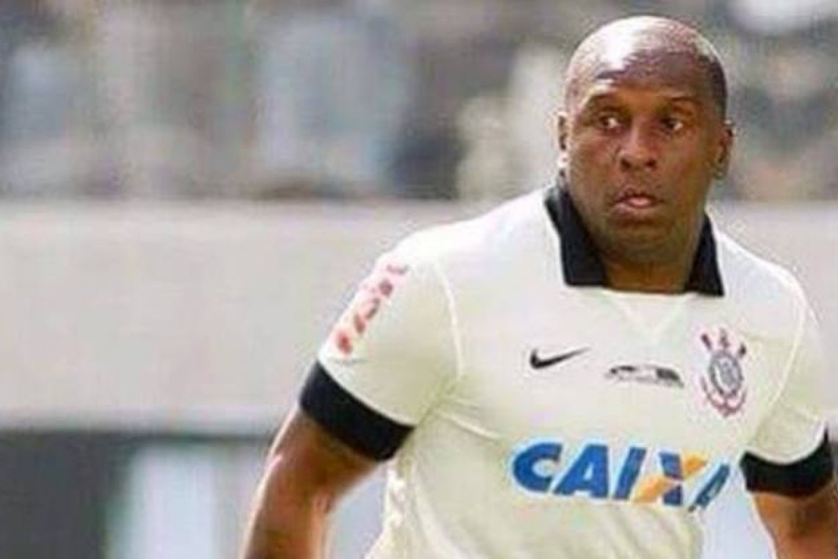 [Morre aos 45 anos, Gilmar Fubá, ex-volante campeão mundial com o Corinthians]