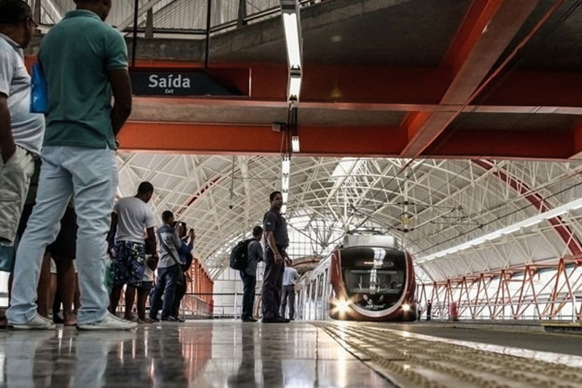 CCR Metrô abre vagas de emprego nas áreas de manutenção e atendimento para PCD Bahia Farol CCR Metrô abre vagas de emprego nas áreas de manutenção e atendimento para PCD Bahia Farol
