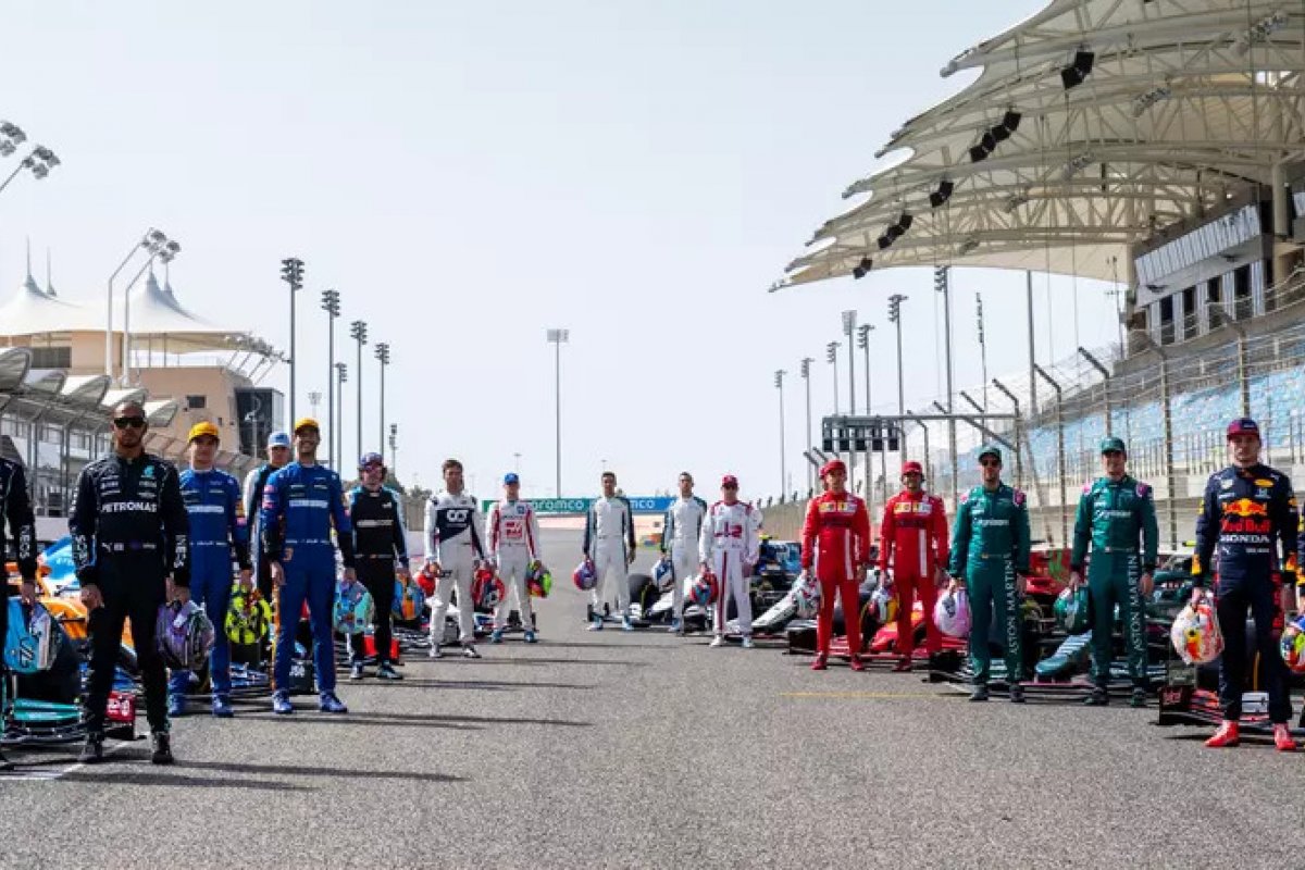 [Temporada da Fórmula 1 começa com treino classificatório no Bahrein]