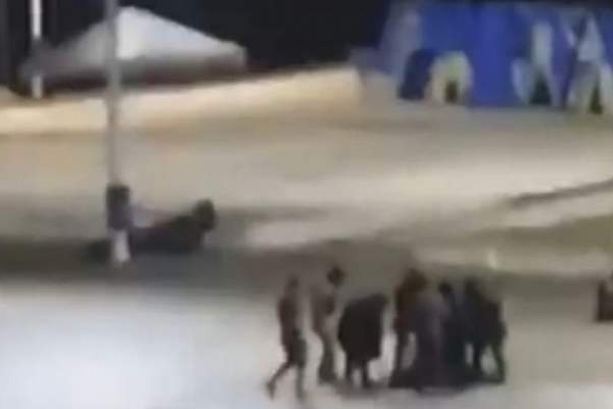 [Vídeo: Policial Militar que teve surto no Farol da Barra é baleado por colegas ]