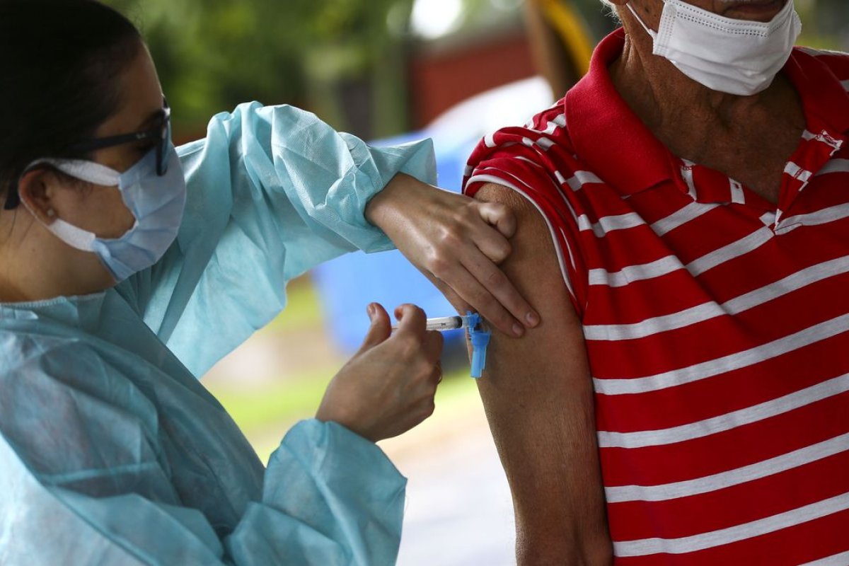[Salvador registra mais de 371 mil pessoas vacinadas contra a Covid-19]