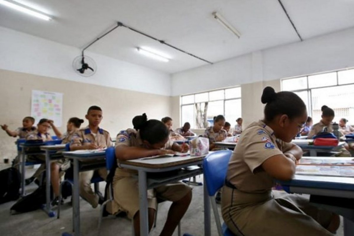 [Estão abertas as inscrições para novos alunos dos colégios e creches da Polícia Militar da Bahia]
