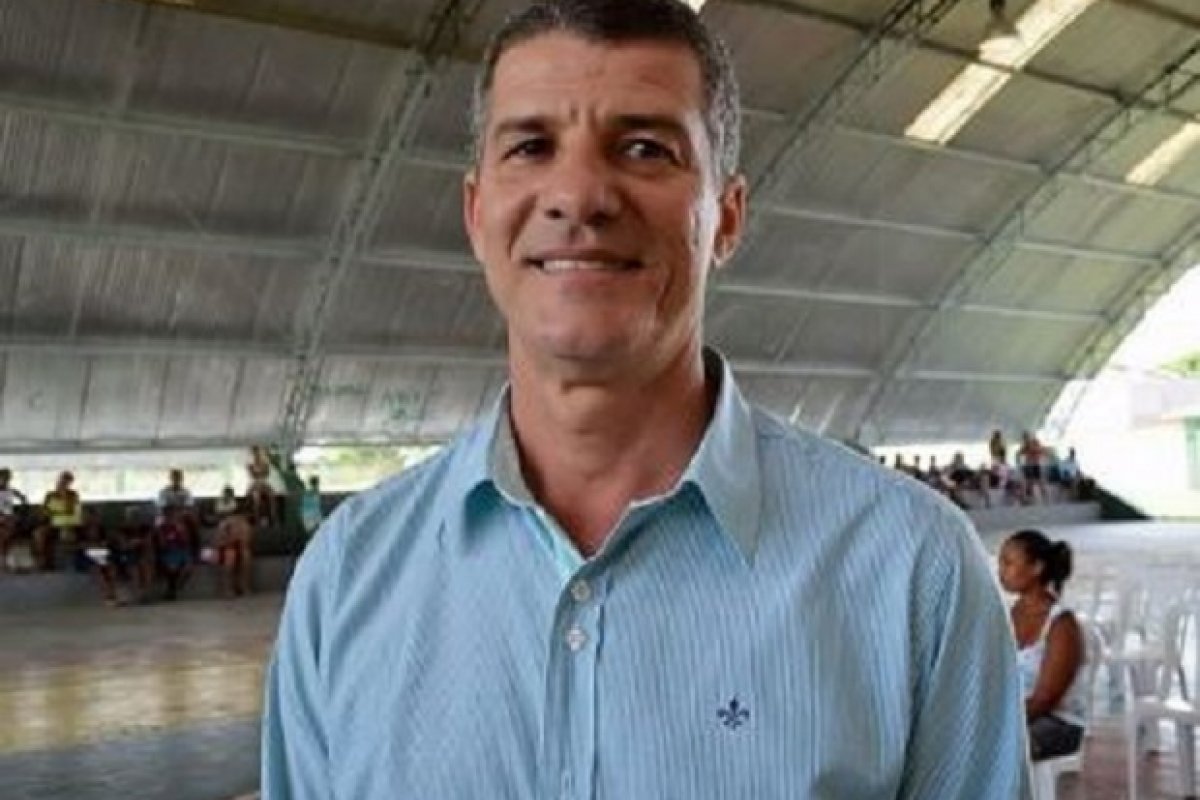 [Ex-prefeito de Salinas das Margaridas é acusado de negligência com veículos públicos]
