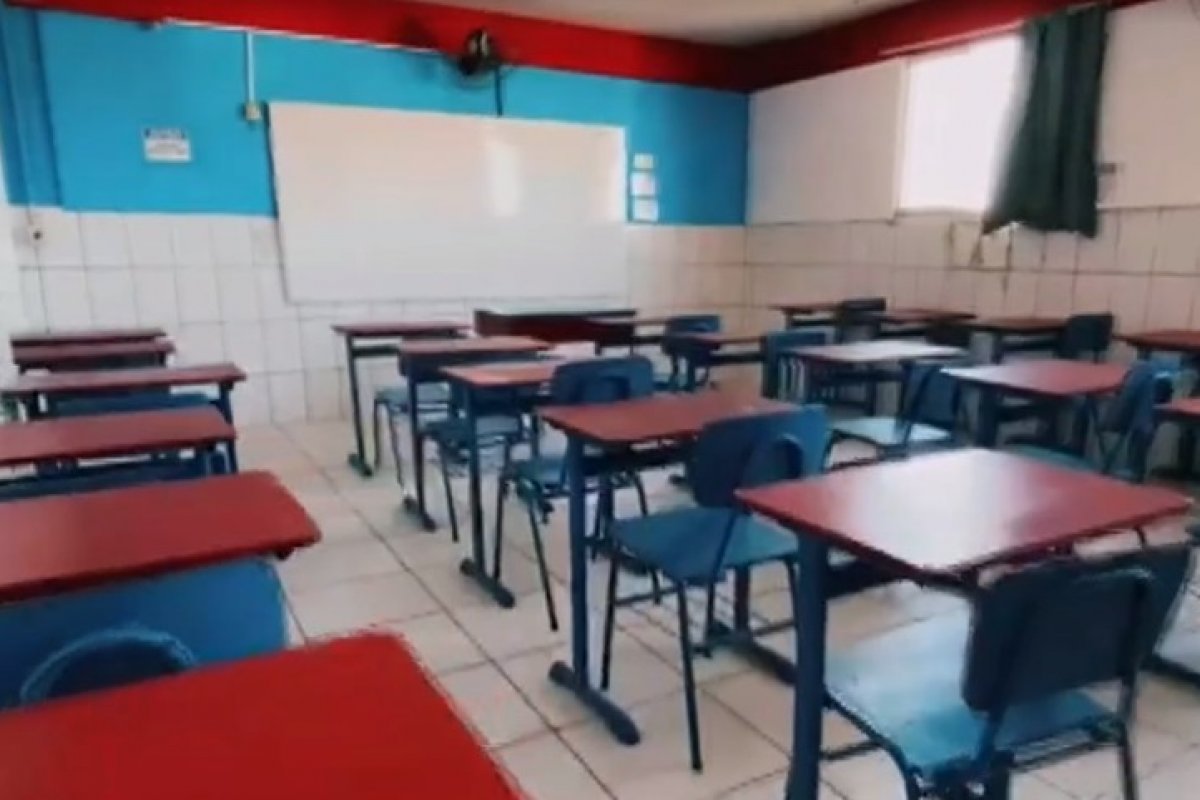 [Após assembleia, professores de escolas particulares decidem manter aulas remotas]