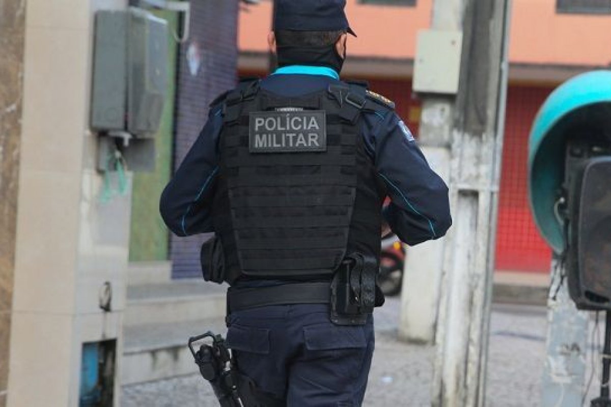 [Polícia Militar fecha casa de jogos com cerca de 3 mil pessoas no Ceará ]