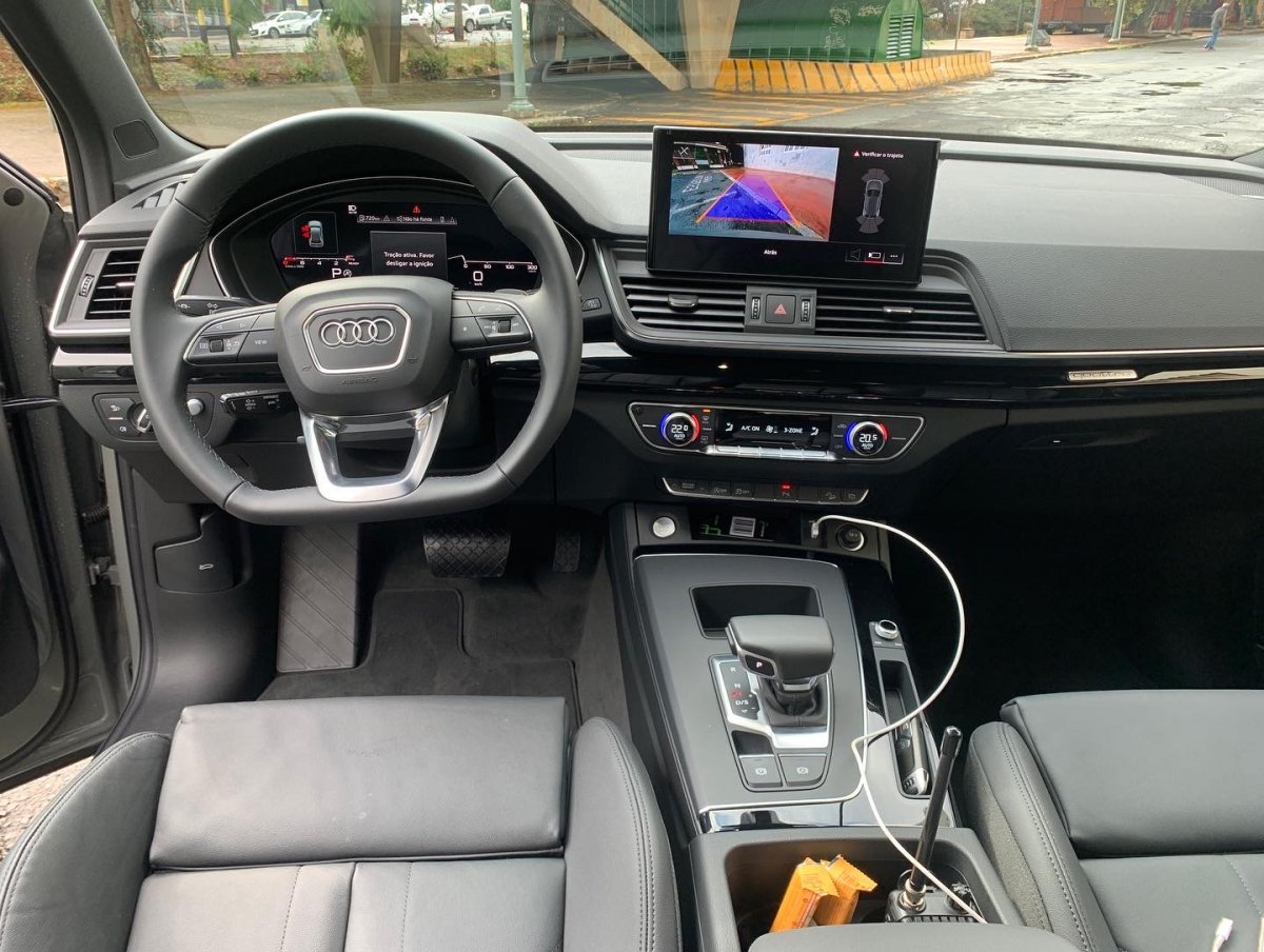 [Audi lança Q5 SUV e Sportback no país: Farol da Bahia já acelerou a novidade ]