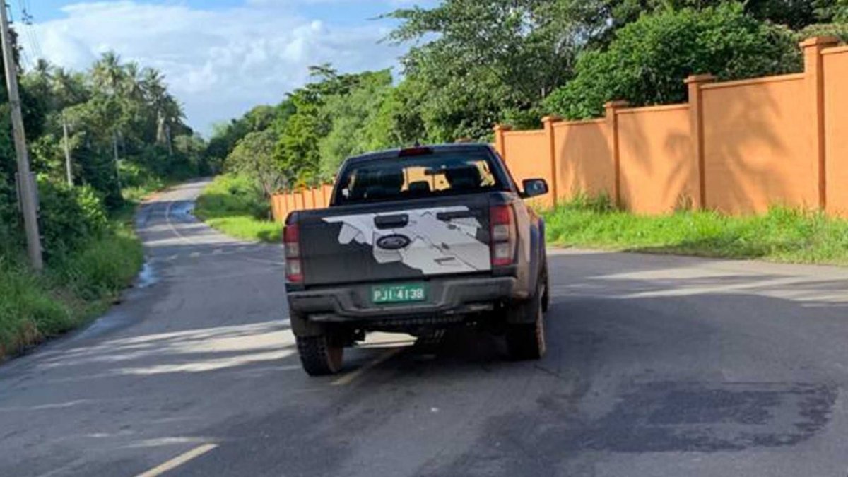 [Ford Ranger Raptor está em testes no Brasil ]