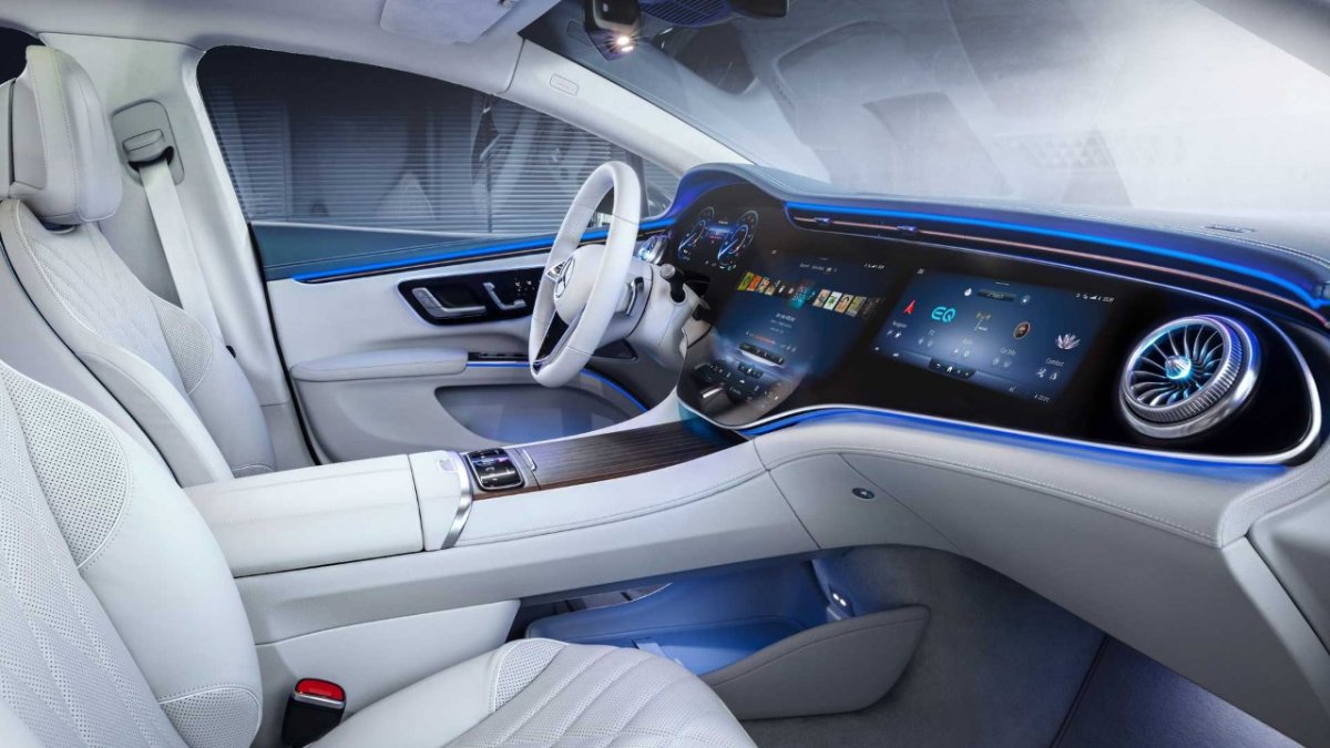 [Mercedes vai investir R$ 240 bilhões em carros elétricos até 2030]