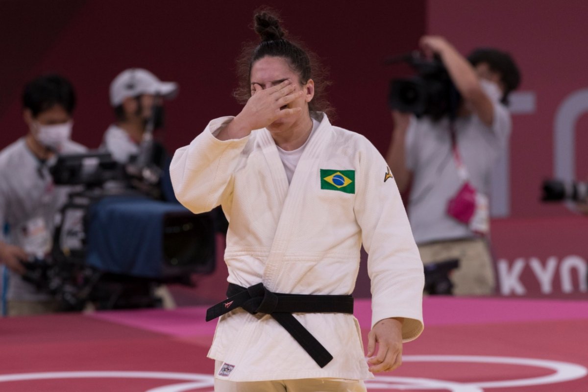 [Mayra Aguiar conquista medalha de bronze para o judô feminino nas Olimpíadas de Tóquio]